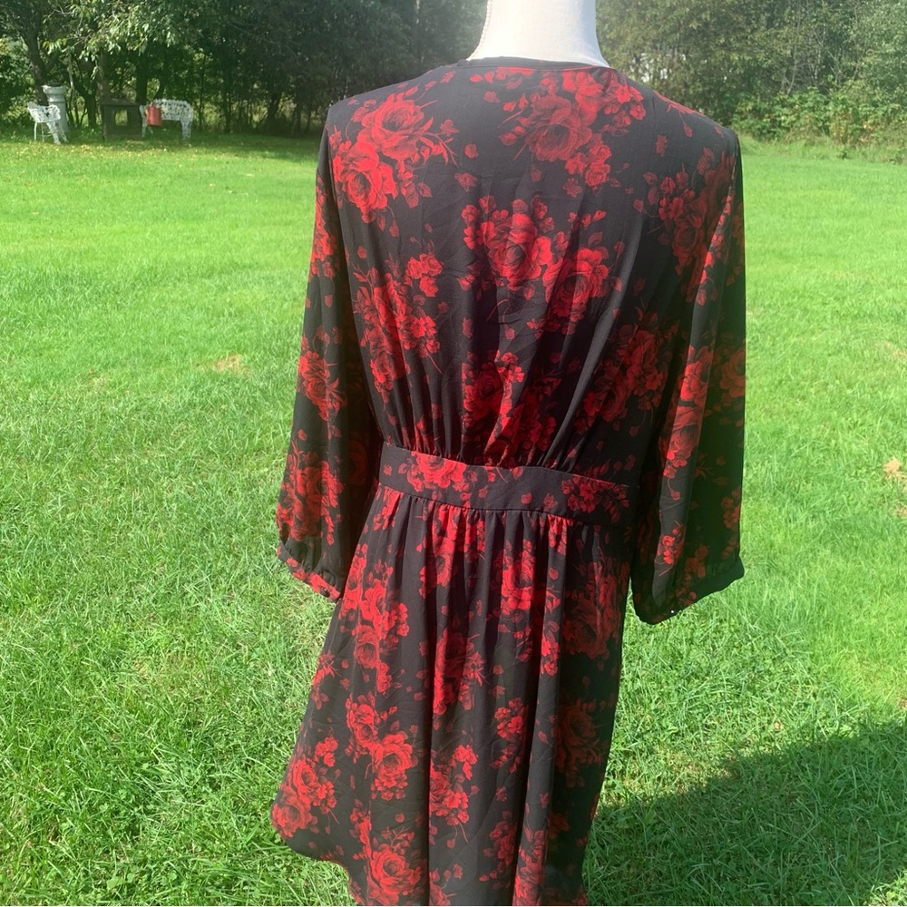 Torrid Top - Picture 5 of 8